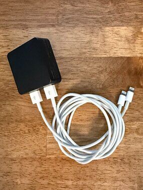 Dual Port Thin Flat USB Wall Charger Adapter Plus 2 Iphone Cables